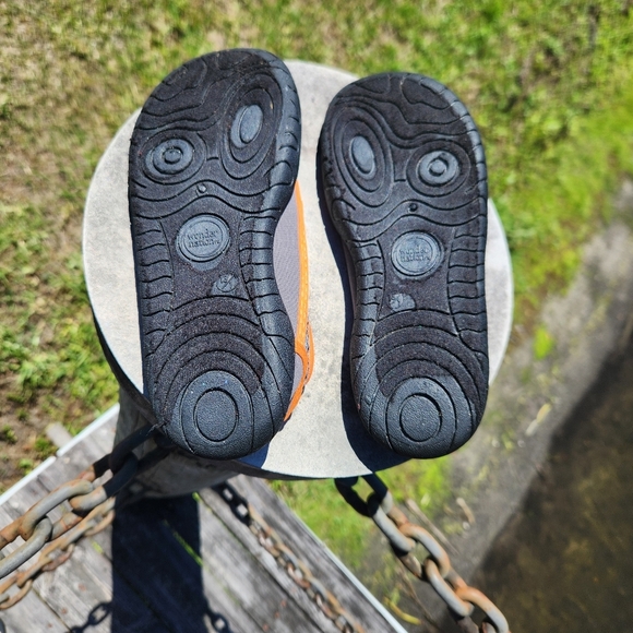 Water Shoes Kids Wonder Nation Orange and Gray Size 3 Adjustable Boys Girls - Picture 7 of 9